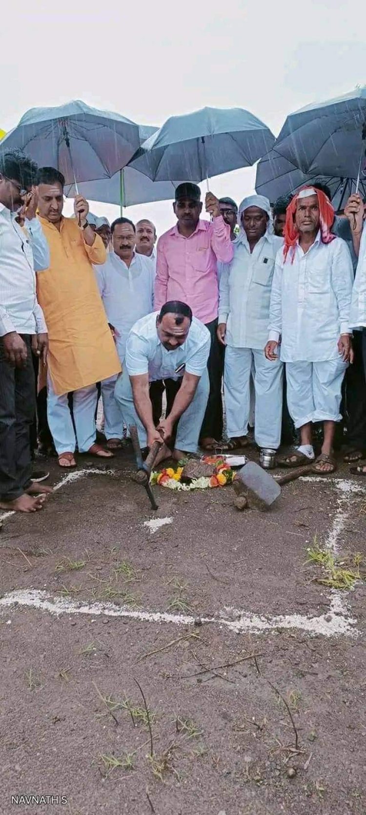 रांजणी येथे आ. प्रशांत परिचारक आ. समाधान आवताडे यांच्या हस्ते पशुवैद्यकीय दवाखान्याचे भूमिपूजन