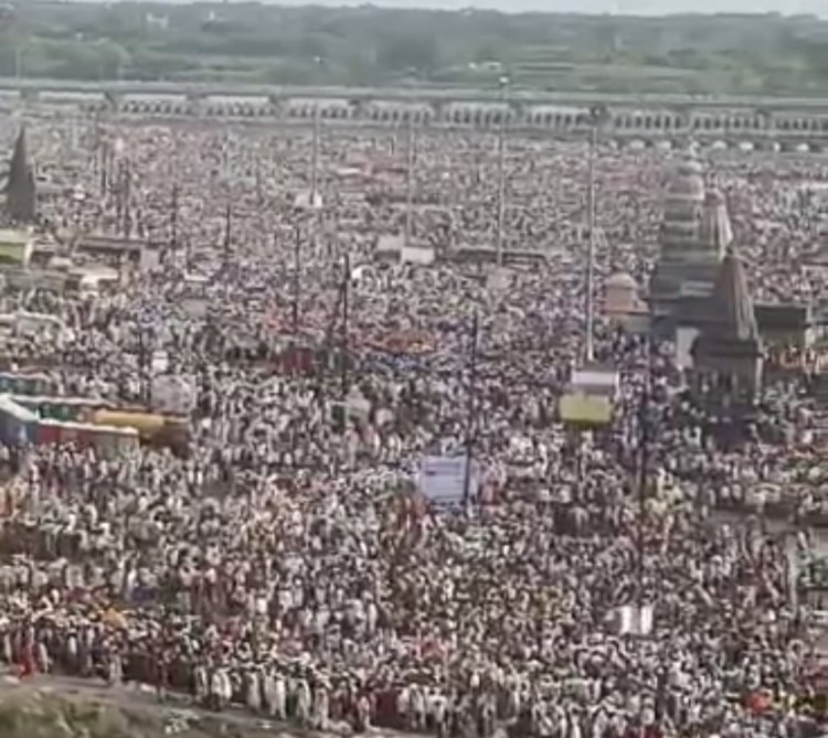 आषाढी देवशयनी एकादशी सोहळ्यासाठी १४लाख भाविकांनी पंढरी नगरी फुलली