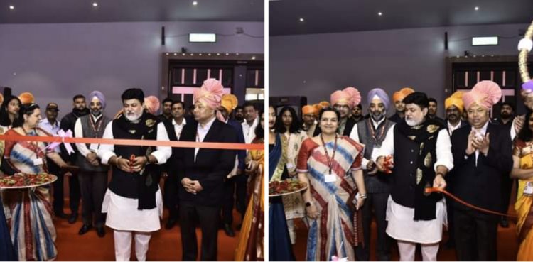 बचत गट, स्टार्टअप्स सारख्या उद्योगांना व्यापार वाढीस कायमस्वरुपी व्यासपीठ उपलब्ध करण्यासाठी शासन प्रयत्नरत