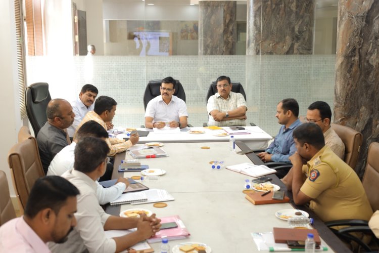 आषाढीवारीत भाविकांच्या आरोग्य सुविधेसह स्वच्छतेला प्राधान्य द्यावे