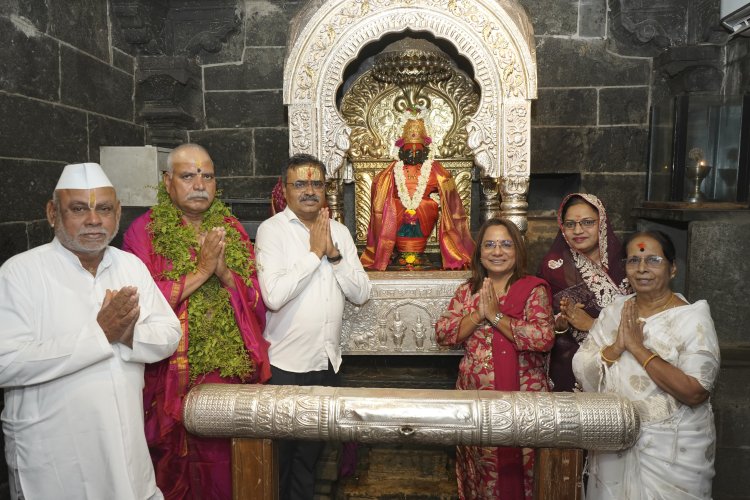 चैत्री एकादशी निमित्त श्री. विठ्ठल-रुक्मिणीची नित्यपूजा संपन्न